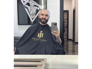 Ünlü kuaför İstanbul’da saç ektirdi