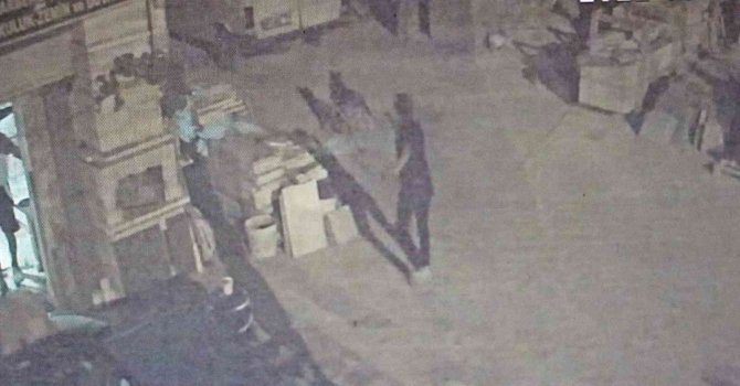 Tartıştığı arkadaşına sinirlenip aynı ismi taşıyan köpeğe kurşun yağdıran adam tutuklandı