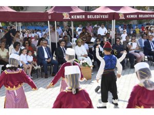 Kemer’de İlköğretim Haftası kutlamaları yapıldı