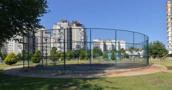 Muratpaşa’da yeni basketbol sahaları