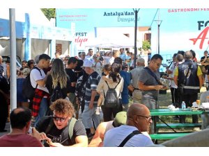 Antalya’da ‘Food Fest’ alanına yoğun ilgi