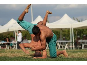 İsmet Atlı Karakucak Güreşleri’nde başpehlivanlığı Ali Bönceoğlu kazandı