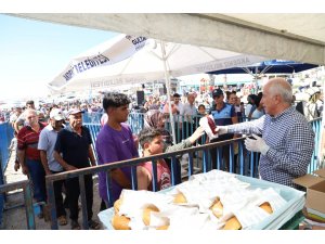 Karaduvar Balık Festivali heyecanı ikinci gününde de devam etti