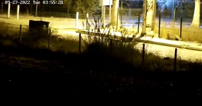 Kahraman bekçinin teröristlerle çatıştığı anlar kamerada