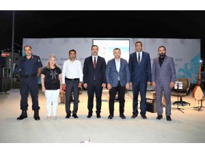 Ünlü şairin oğlu Enderhan Karakoç: "Şiirlerde sembol olarak Mihriban ismi geçiyor, onun dışında hiçbir şeyi biz dahil bilmiyoruz”