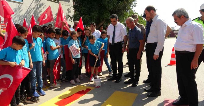 Yaya geçitlerinde sürücüler uyarıldı