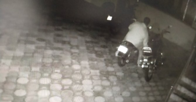 Zabıtanın motosikletinden benzin çalan hırsız yakalandı