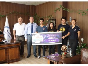 Koca: "Öğrencilerimizin başarılarıyla gurur duyuyoruz"