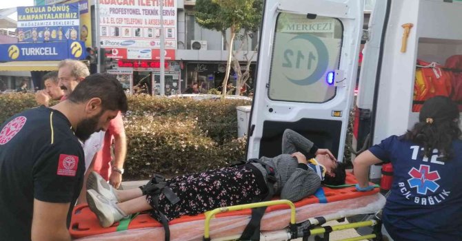 Yaya geçidinde otomobilin çarptığı genç kız yaralandı