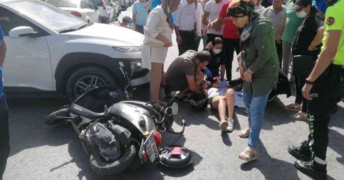 Otomobille motosiklet çarpıştı: 1 yaralı