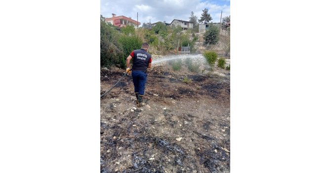 Bahçesindeki yangını söndürürken kalp krizi geçirdi, hayatını kaybetti