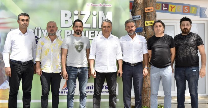 Katledilen kadınların çocuklarına burs