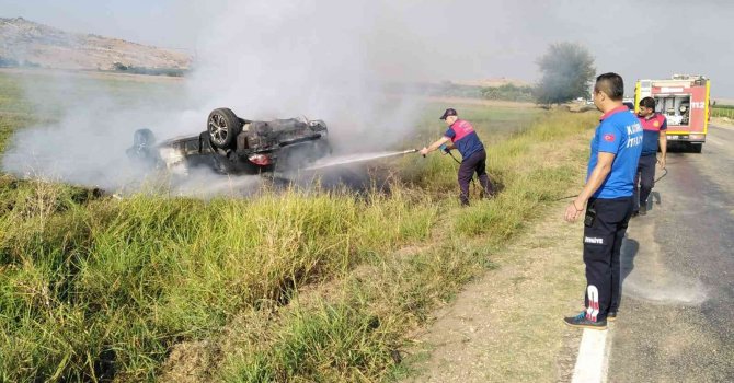 Takla atan otomobil alev topuna döndü