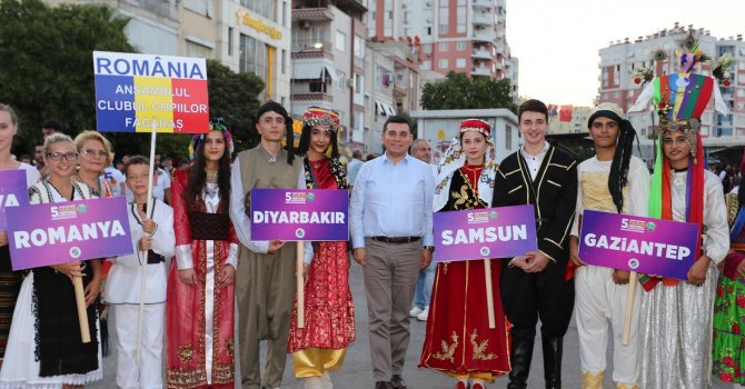 Kepez’in 5. Uluslararası Folklor Festivali başladı