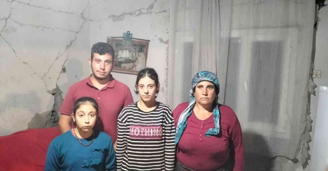 Osmaniye’de evleri ağır hasar gören aile büyük korku yaşadı