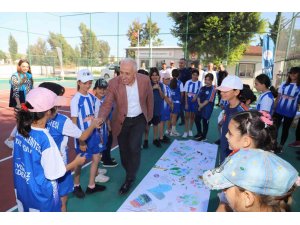 Gültak, geleceğin genç raketleri ile buluştu