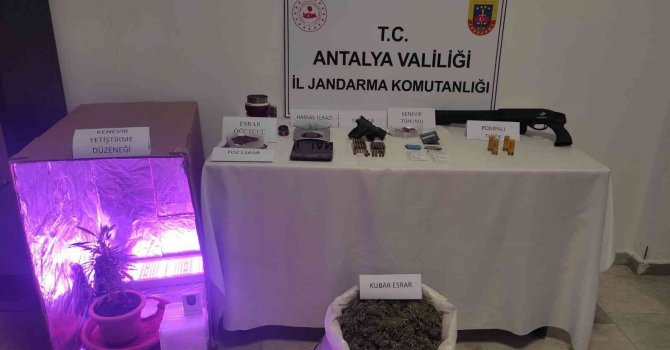Antalya’da piyasaya sürülmeye hazırlanan uyuşturucu ele geçirildi