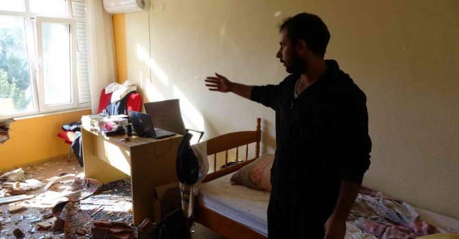 Otelin patlayan dev su tankı 150 metre uçup daireyi harabeye çevirdi