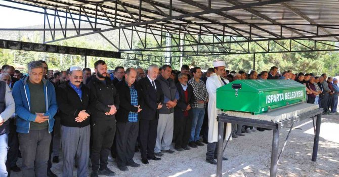 Kazada hayatını kaybeden genç kurye toprağa verildi