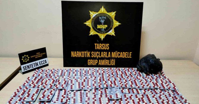 Mersin’de uyuşturucu satıcısı 2 şüpheli tutuklandı