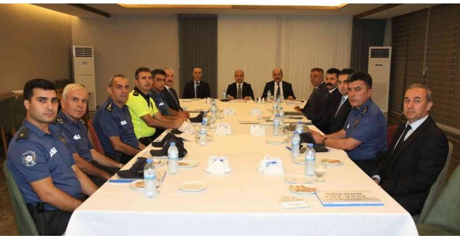 Aktaş, Osmaniye’de ‘Asayiş Değerlendirme Toplantısı’na katıldı