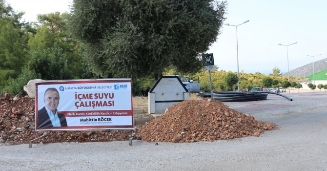 Başkan Böcek muhtara verdiği sözü tuttu