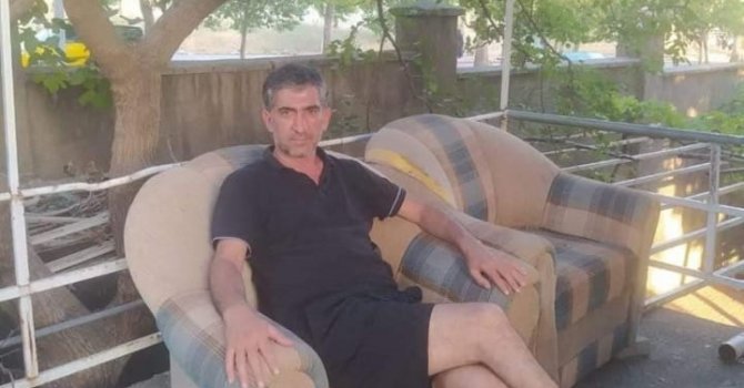 Kontrolsüz hemzemin geçitte tren kamyonete çarptı: 1 ölü