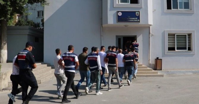 Mersin’de ’kolay kredi’ zanlılarına operasyon: 10 tutuklama