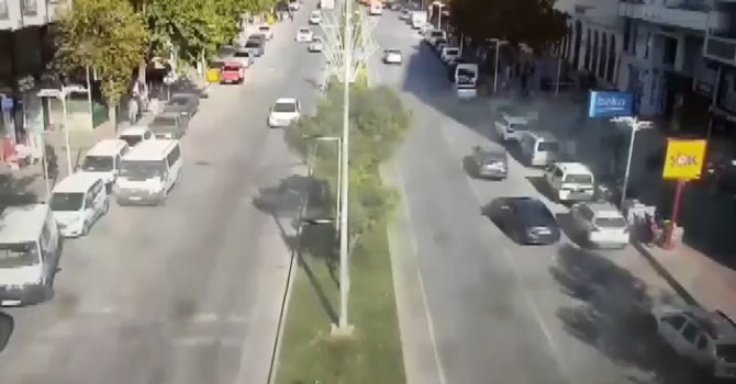 Kahramanmaraş’taki deprem anı kameralarda