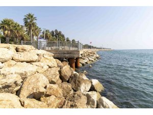 Adnan Menderes Bulvarında dolgu çalışması yapıldı