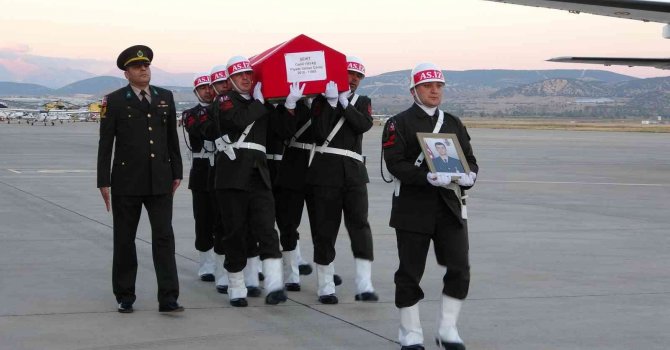 Ispartalı şehidin naaşı memleketine getirildi