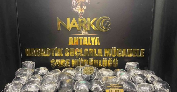 Antalya’da 26 kilo 505 gram uyuşturucu madde ele geçirildi