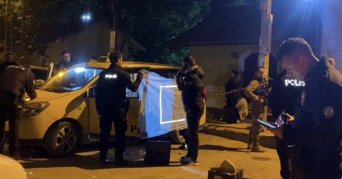 Adana’da taksi şoförü bıçaklanacak öldürüldü