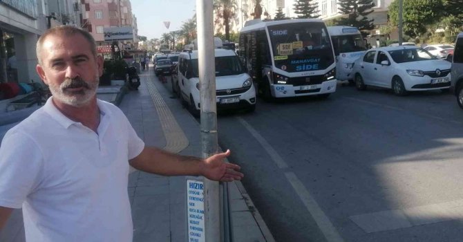 Aracının içinde fenalaşan sürücünün yardımına vatandaşlar koştu