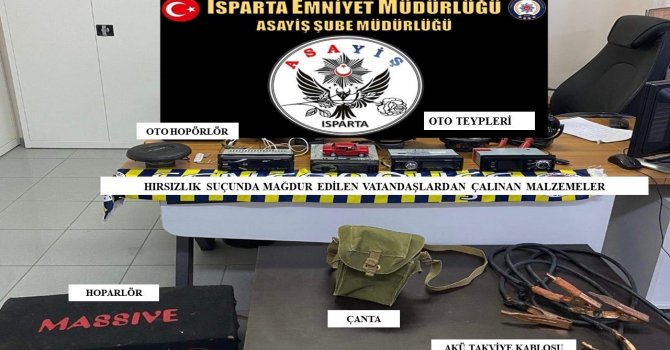 Hırsızlık yaptıkları tespit edilen 2 kişi tutuklandı