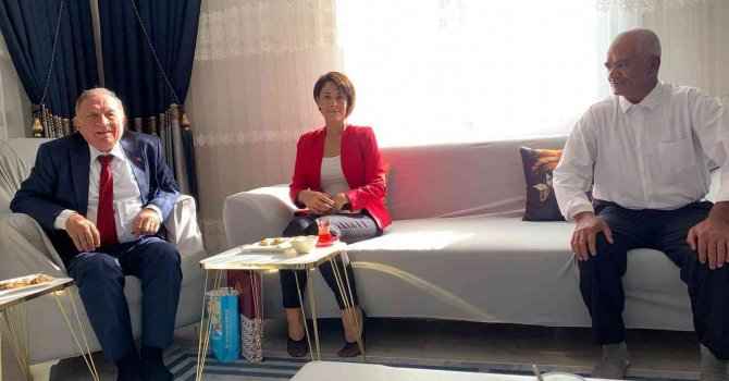 Seyyar satıcıya tokat atan zabıta görevden uzaklaştırıldı