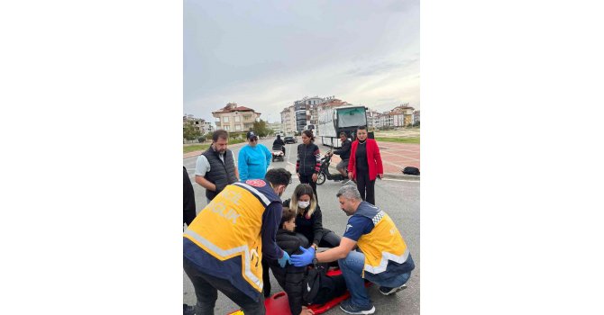 Ehliyetsiz ve kasksız motosiklet sürücüsü kazasında ceza yağdı