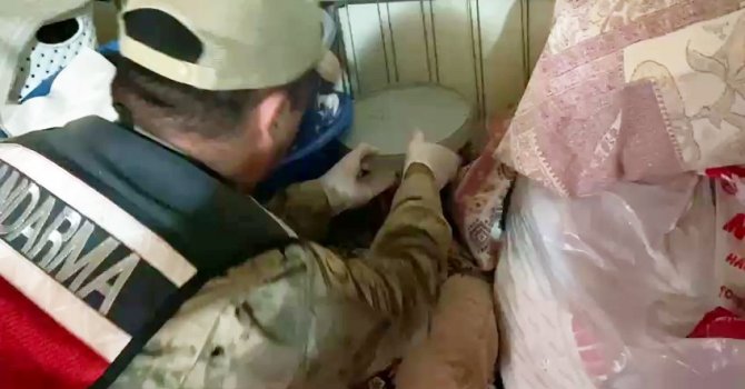 Hatay’da 1 kilo 300 gram esrar ele geçirildi