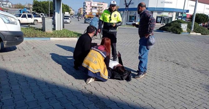 Kontrolden çıkan motosiklet devrildi, sürücü yaralandı