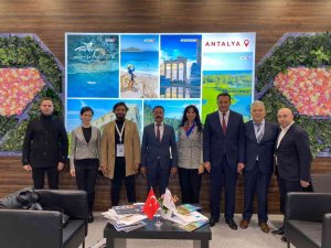 Kaş Belediyesi Londra’da Turizm Fuarı’na katıldı