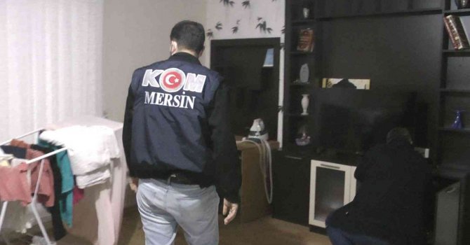 Mersin’de FETÖ’nün güncel yapılanmasına operasyon: 9 gözaltı