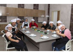 Engelsiz Mutfak Atölyesi’nde geleceğin aşçıları yetişiyor