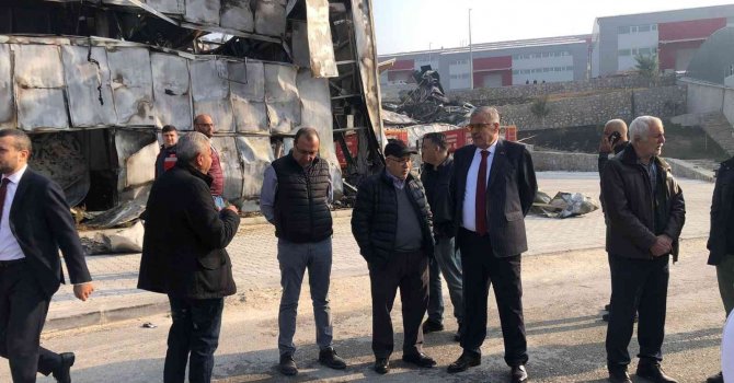 Başkan Yılmaz: "Yangının izini sileceğiz"