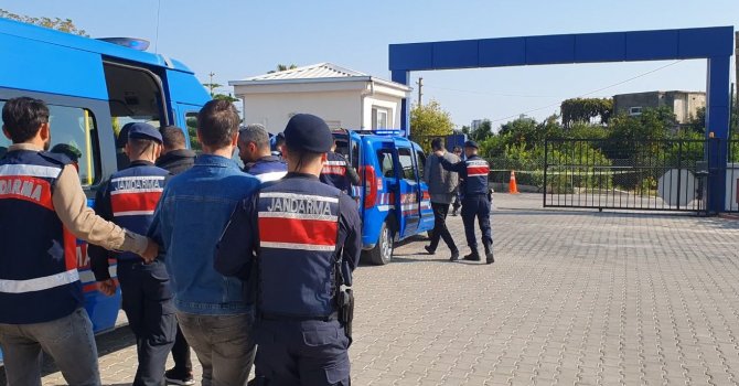 Mersin’de yatırım danışmanlığı dolandırıcılığına 4 tutuklama