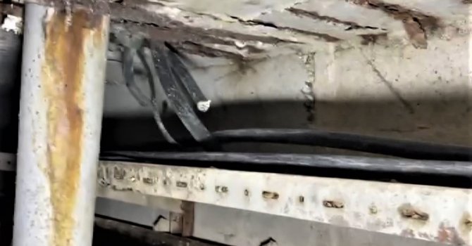 Yer altından kilometrelerce yürüyerek elektrik kablolarını çalan hırsızlar hal esnafını canından bezdirdi