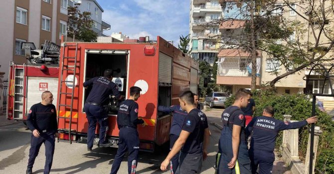 5 katlı binadaki yangın korkuttu