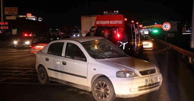 Adana’da tır ile otomobil çarpıştı, otomobil sürücüsü ağır yaralandı