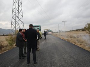 Burdur Valisi Arslantaş, yol çalışmalarını yerinde inceledi