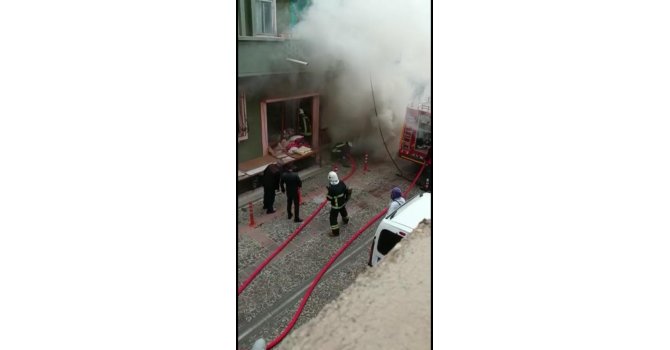 Isparta’da yardım derneği binasında yangın