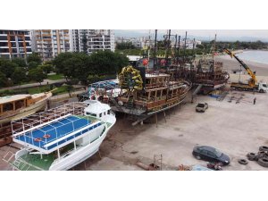 Sezon güzel geçti, tekneler bakım için kıyıya çekildi